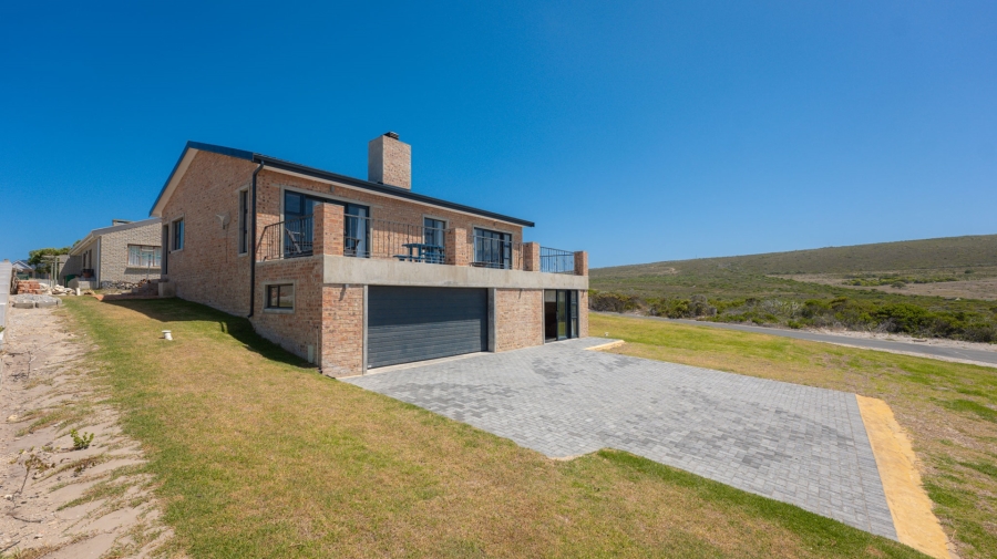 To Let 3 Bedroom Property for Rent in Agulhas Western Cape